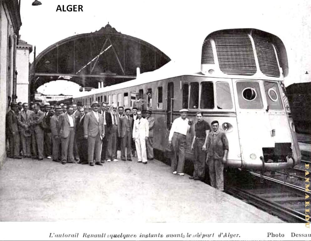 Alger - Autorail Renault.jpg